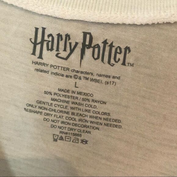 Harry Potter Sz L White Graphic Hogwarts Mystic Hat Short Sleeve Jersey T-Shirt - Picture 4 of 5